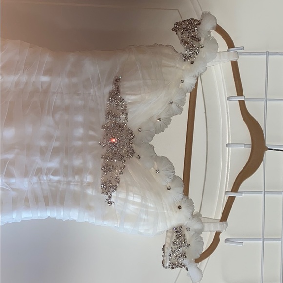 Ines Di Santo Bridal Dress - Picture 2 of 8